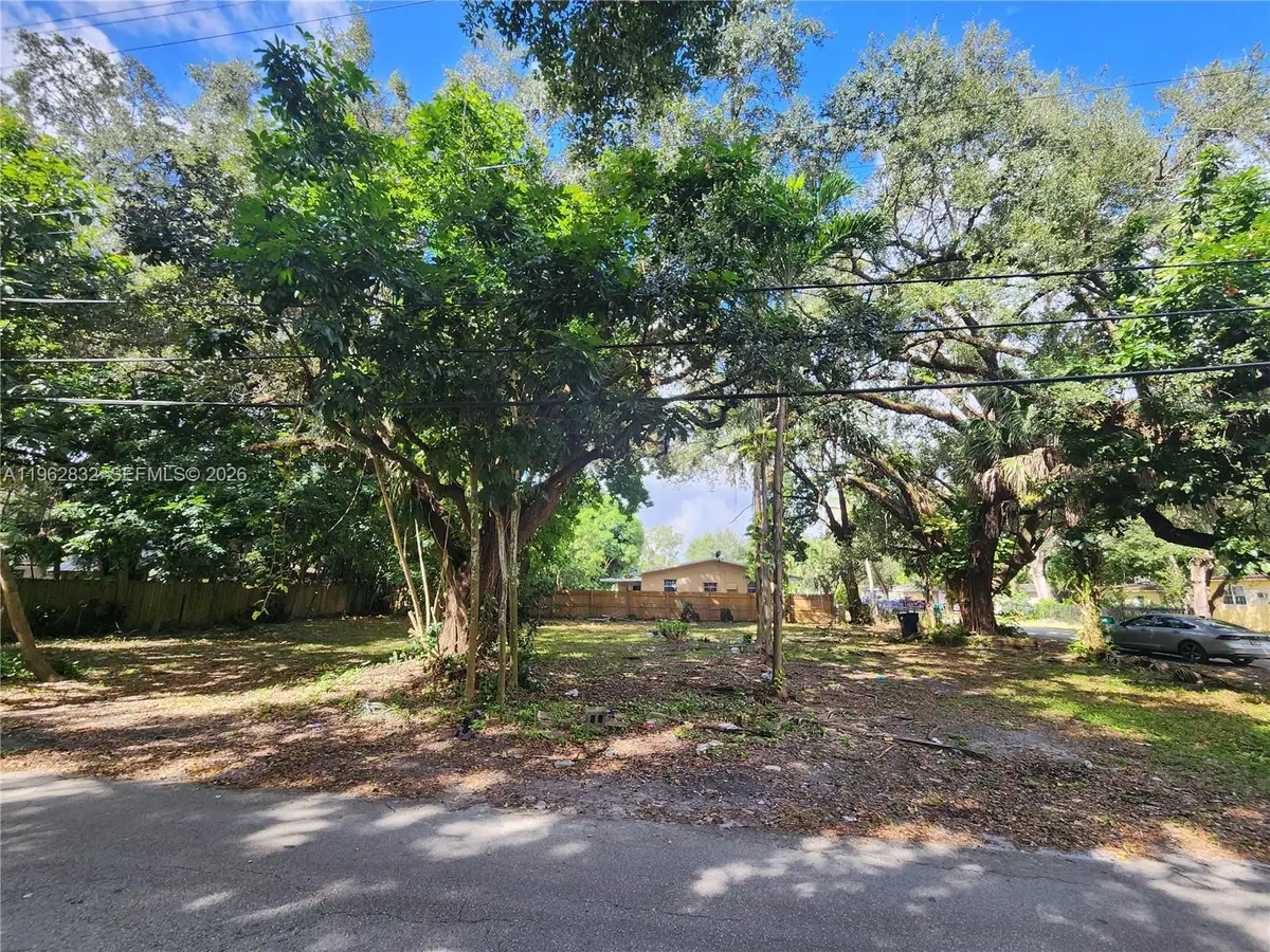 16330 NE 5th Ave, Miami, FL 33162 - #1