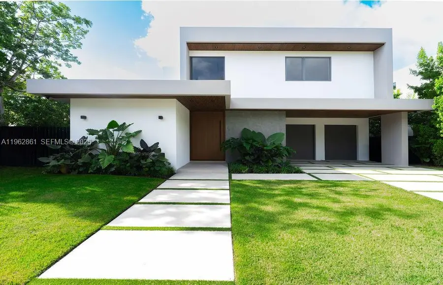 215 S Shore Dr, Miami, FL 33133 - Image #3