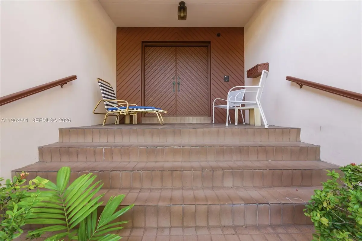 9208 Emerson Ave, Surfside, FL 33154 - #1