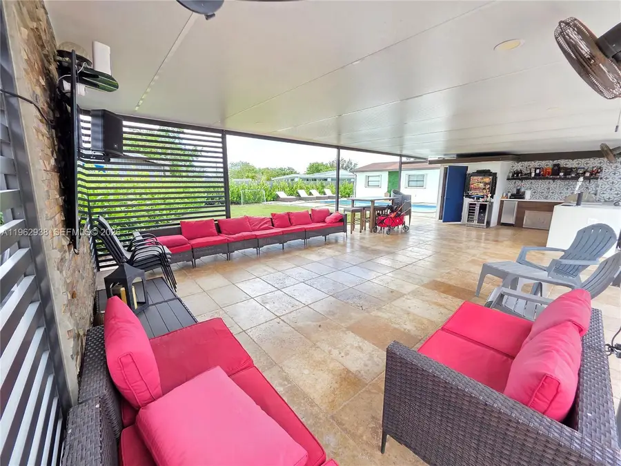 19631 NW 45th Ave, Miami Gardens, FL 33055 - Image #2