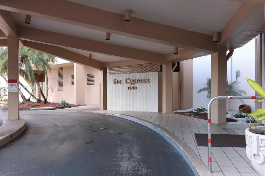 1200 Saint Charles Pl #302, Pembroke Pines, FL 33026 - #2