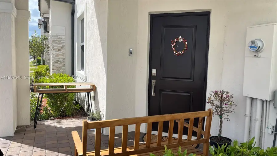 12092 NW 24th Pl, Miami, FL 33167 - Image #2