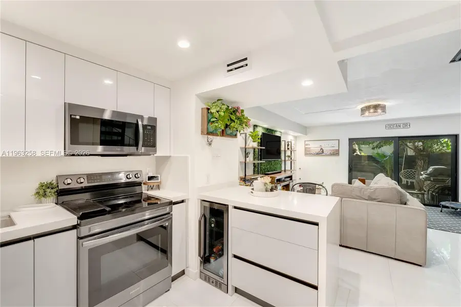 3214 W Trade Ave #III-5, Miami, FL 33133 - #2