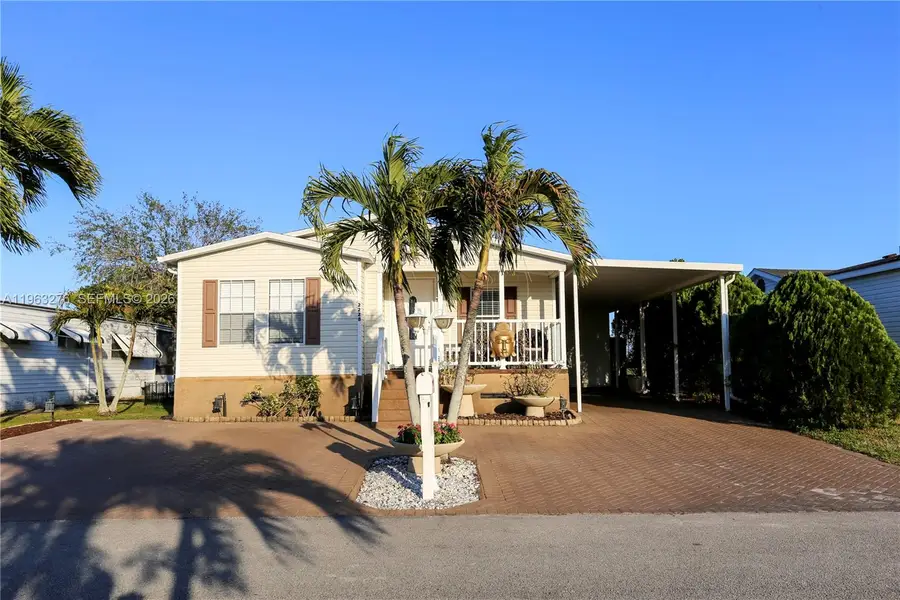 2228 SW 83rd Ave, Davie, FL 33324 - #2