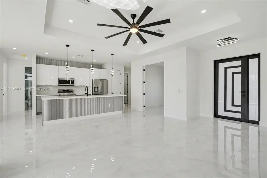 369 Woodburn, Lehigh Acres, FL 33972 - Image #3