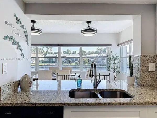 4506 NW 47th St, Tamarac, FL 33319