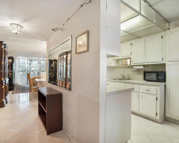 2900 NW 48th Ter #117, Lauderdale Lakes, FL 33313