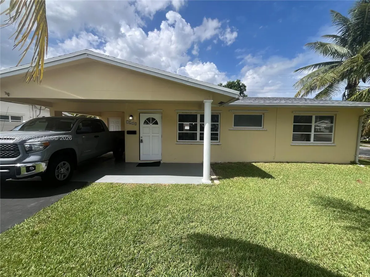 2601 NW 53rd St, Tamarac, FL 33309 - #1