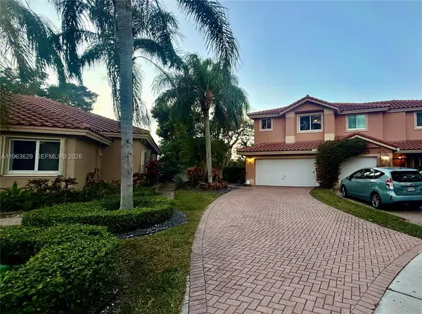 5772 NW 127th Ter, Coral Springs, FL 33076