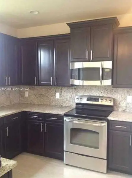 8835 NW 98th Ave, Doral, FL 33178 - #3