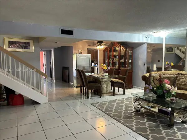 1653 NW 58th Ave #14, Lauderhill, FL 33313