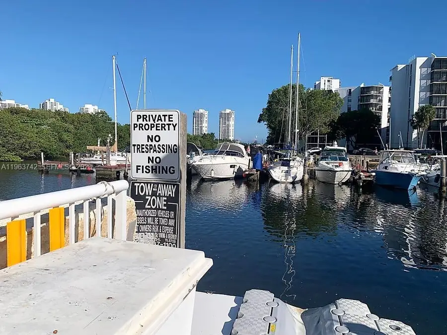 3375 N Country Club Dr Slip 5, Aventura, FL 33180 - #3