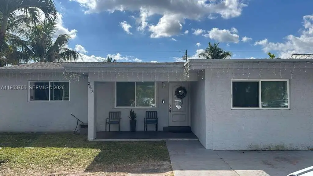 2538 Sherman St, Hollywood, FL 33020 - Image #1
