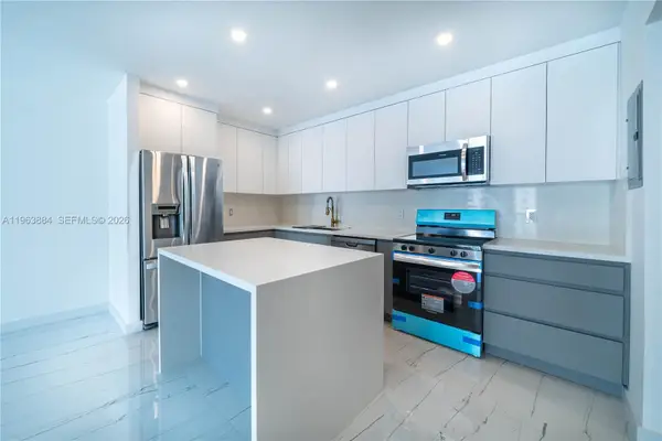 19380 Collins Ave #1105, Sunny Isles Beach, FL 33160