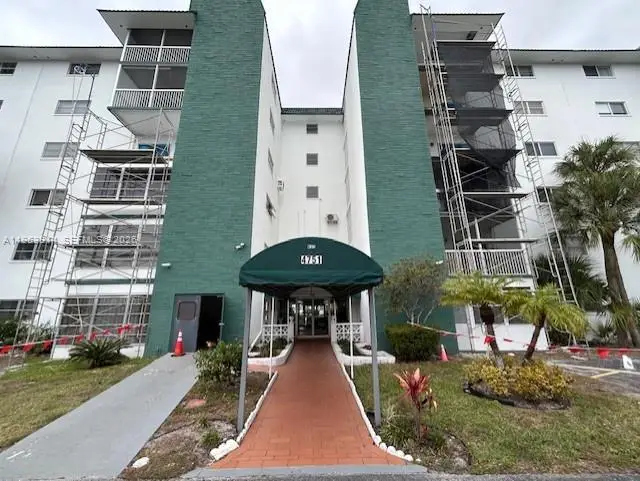 4751 NW 21st St #114, Lauderhill, FL 33313 - #1