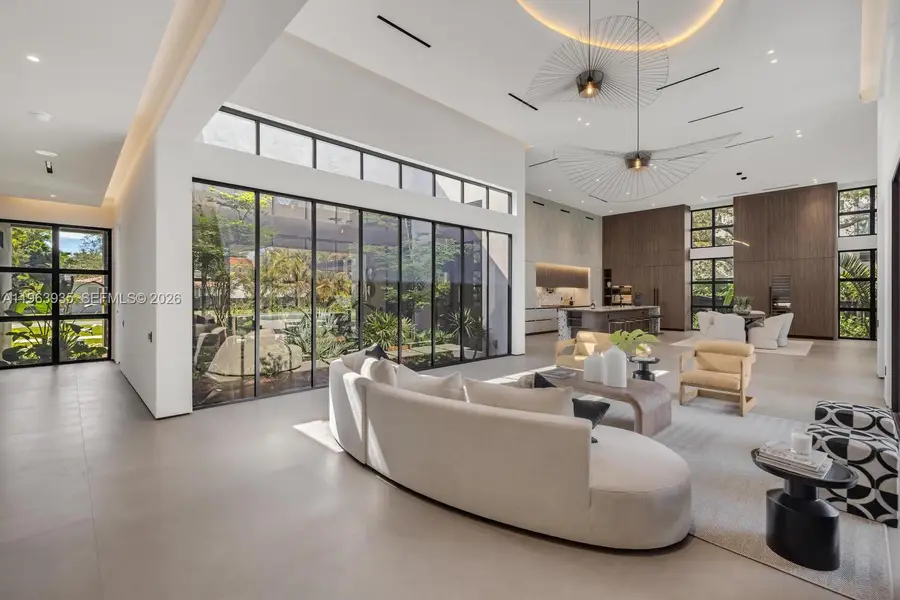 549 NE 95th St, Miami Shores, FL 33138 - #3