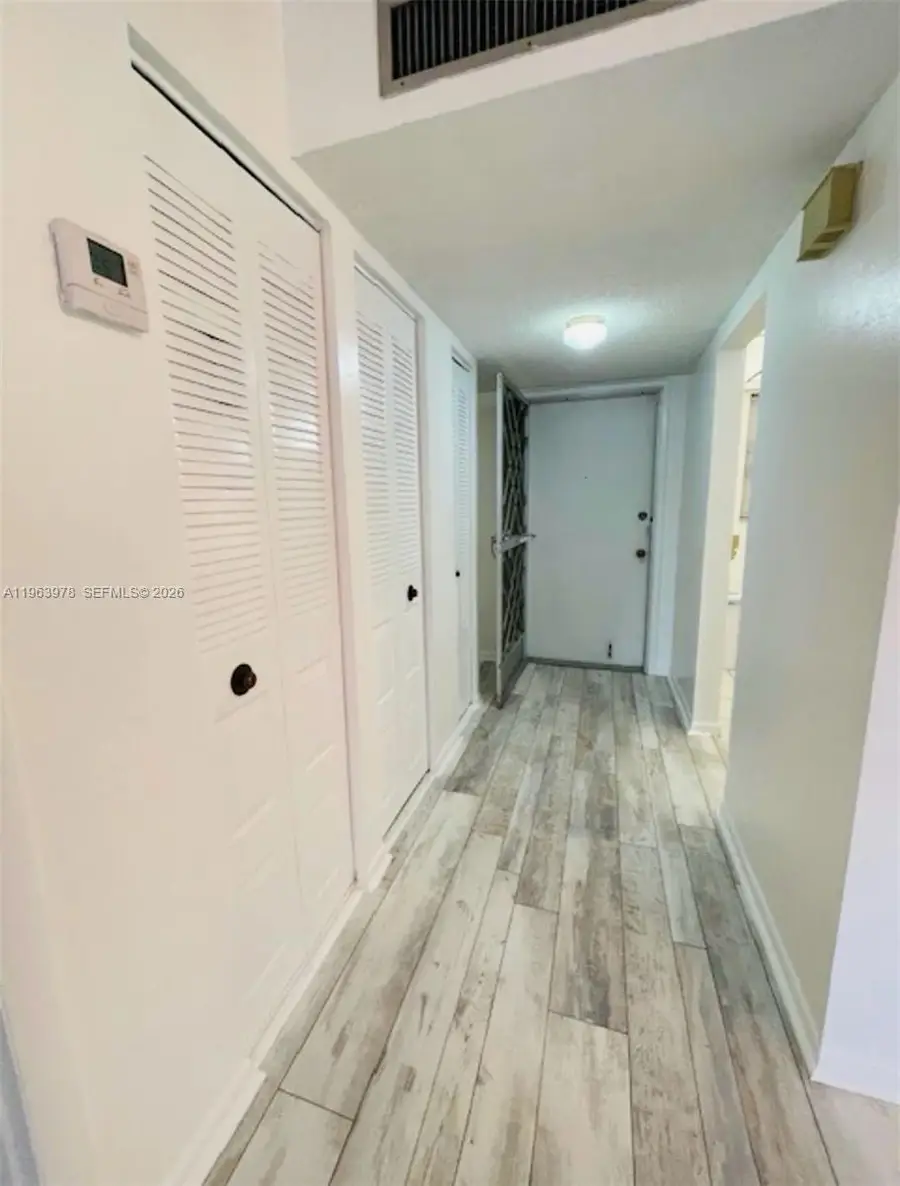 410 SE 2nd St #210, Hallandale Beach, FL 33009 - #3