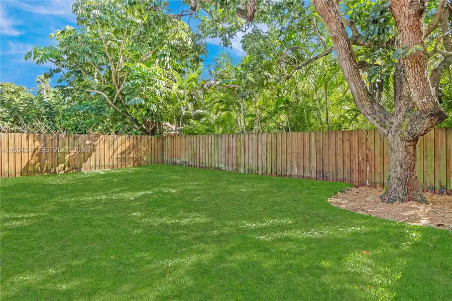 438 Mendoza Ave., Coral Gables, FL 33134 - #2