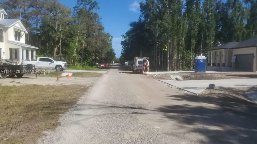 3050 Pine Tree Dr, Naples, FL 34112 - #2