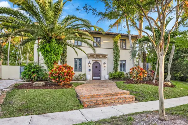 1648 Nocatee Dr, Miami, FL 33133