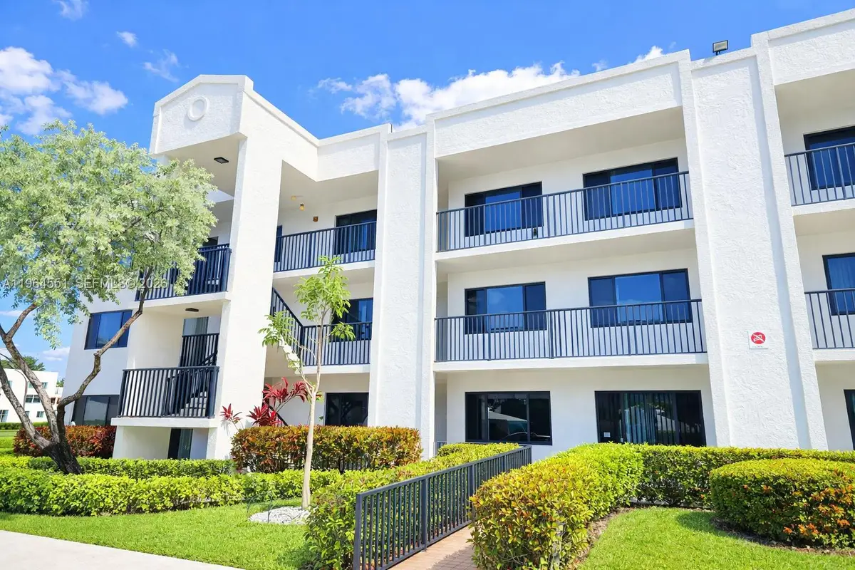 10722 W Clairmont Cir #102, Tamarac, FL 33321 - #1