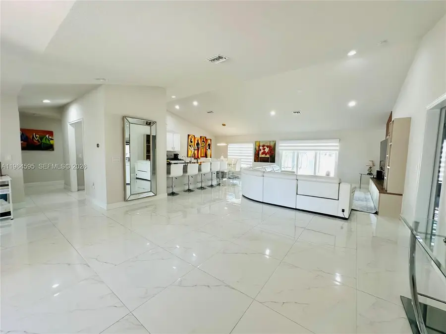 1137 NE 4th Pl, Cape Coral, FL 33909 - #3