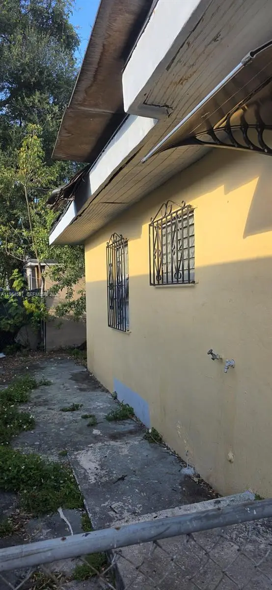 1511 NW 64th St, Miami, FL 33147 - #1