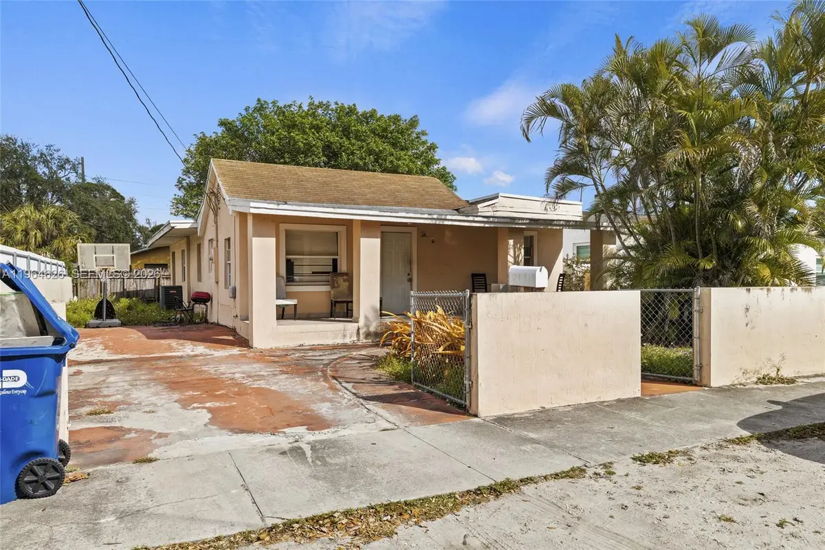 2071 NW 86th St, Miami, FL 33147 - #1