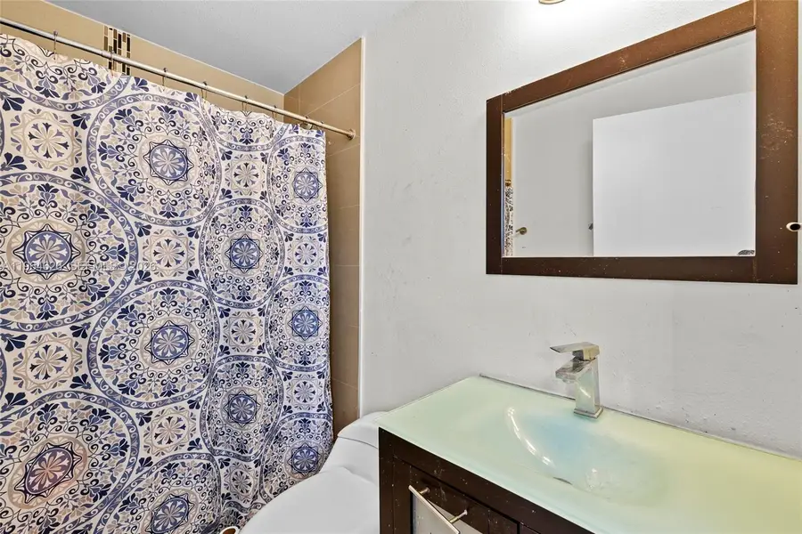 2071 NW 86th St, Miami, FL 33147 - #3