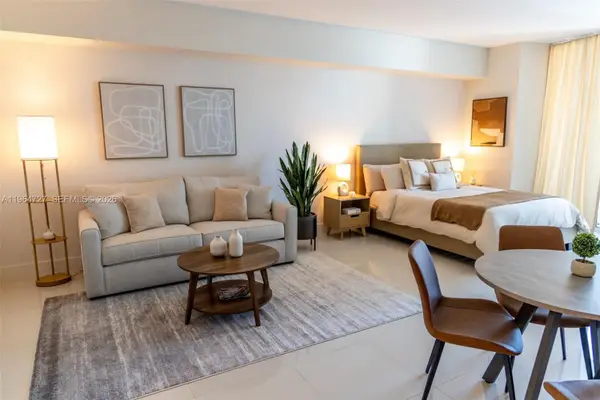 475 Brickell Ave #3510, Miami, FL 33131