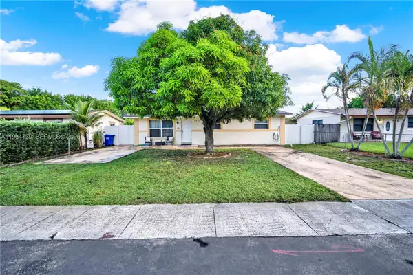 2771 NW 8th St, Pompano Beach, FL 33069