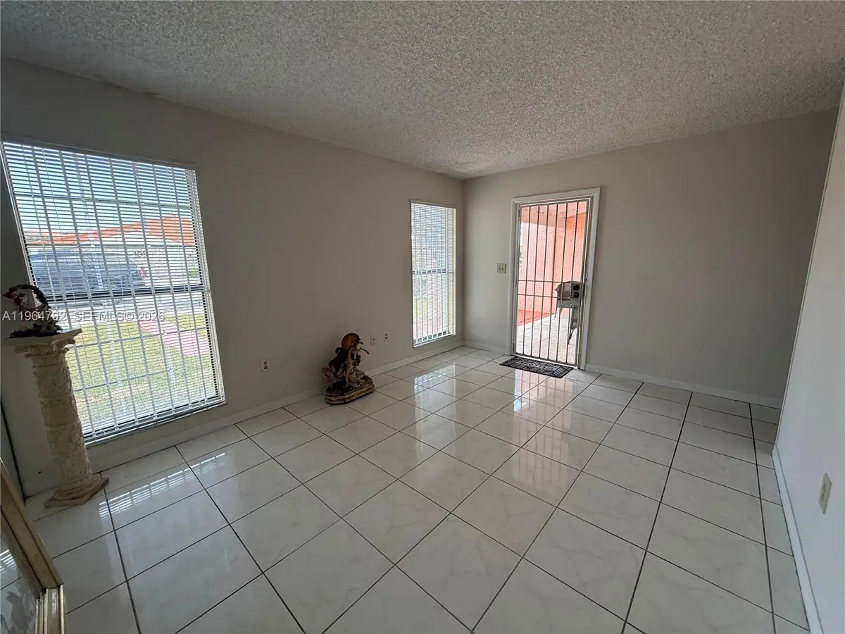 106 SW 96th Ct, Miami, FL 33174 - #1