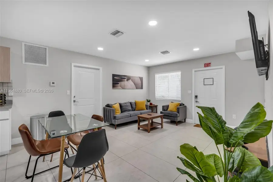 507 NW 8th Ave #1, Fort Lauderdale, FL 33311 - #2