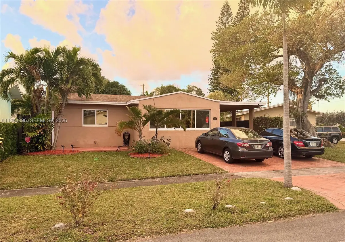 295 SW 9th St, Dania Beach, FL 33004 - #1
