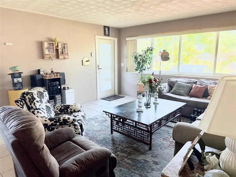 295 SW 9th St, Dania Beach, FL 33004 - #3