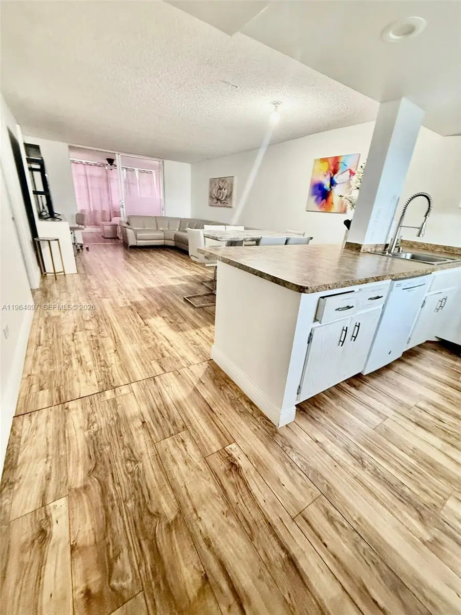 445 NE 195th St #429, Miami, FL 33179 - #3