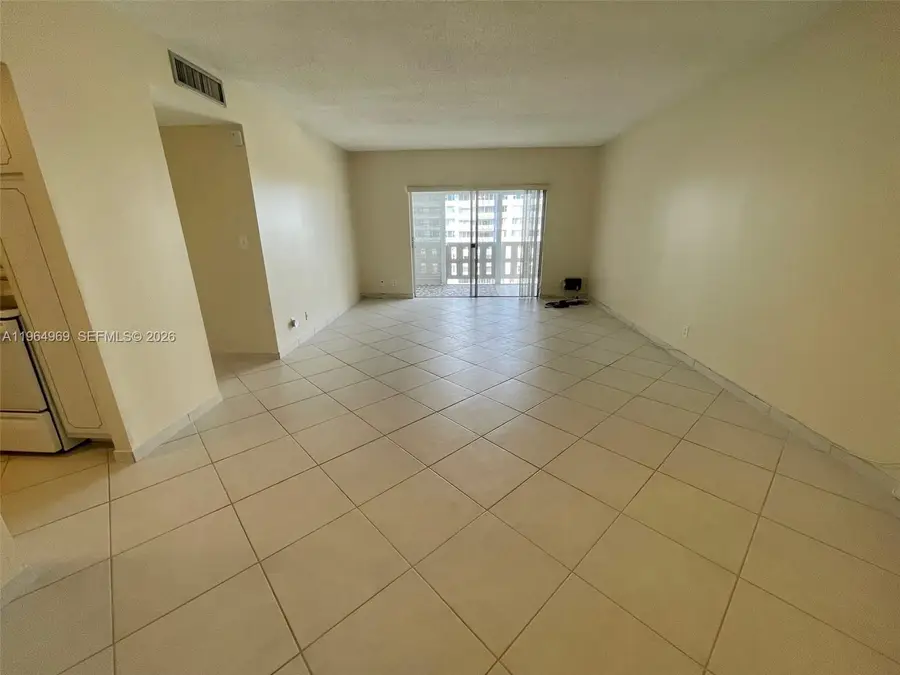 4330 Hillcrest Dr #716, Hollywood, FL 33021 - #3