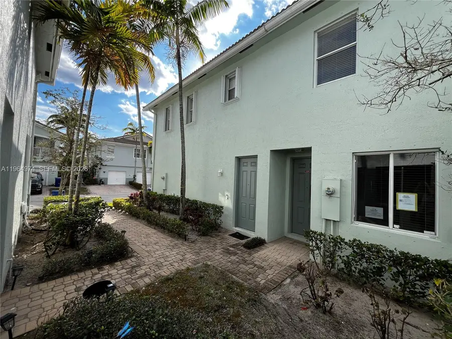 3021 Laurel Ridge Cir, Riviera Beach, FL 33404 - #3