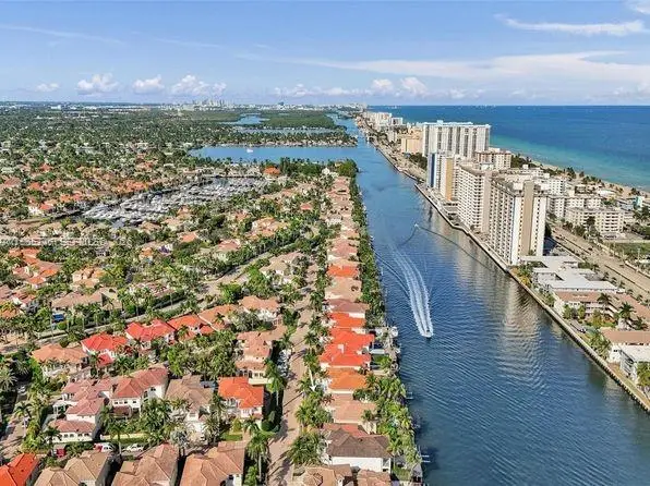 1366 W Harbor Vw W, Hollywood, FL 33019