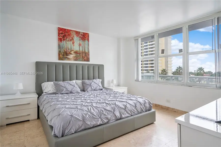 5601 Collins Ave #423, Miami Beach, FL 33140 - #2