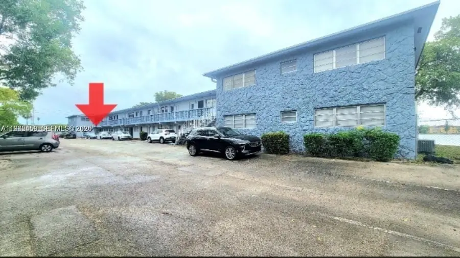300 NE 191st St #212, Miami, FL 33179 - #2