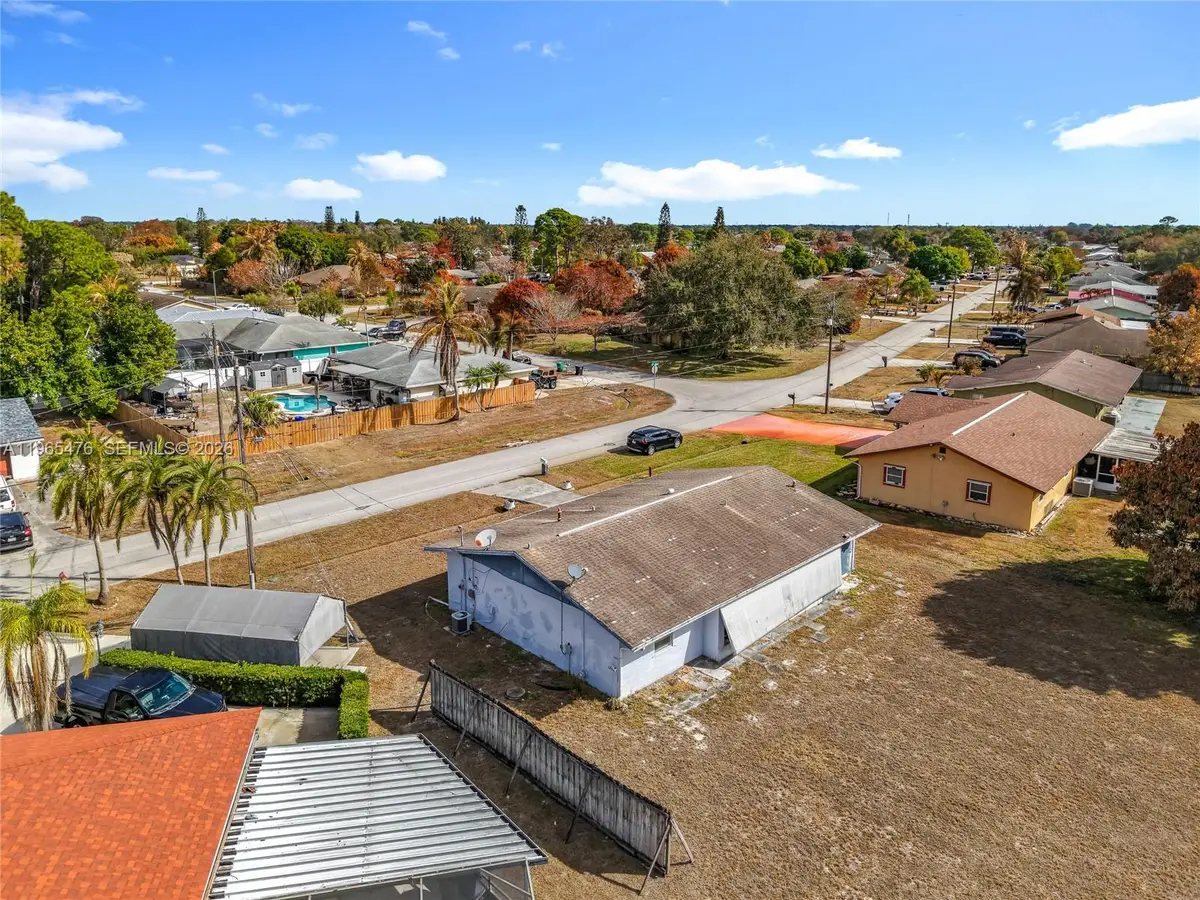 310 SE Calmoso Dr, Port Saint Lucie, FL 34983 - #1