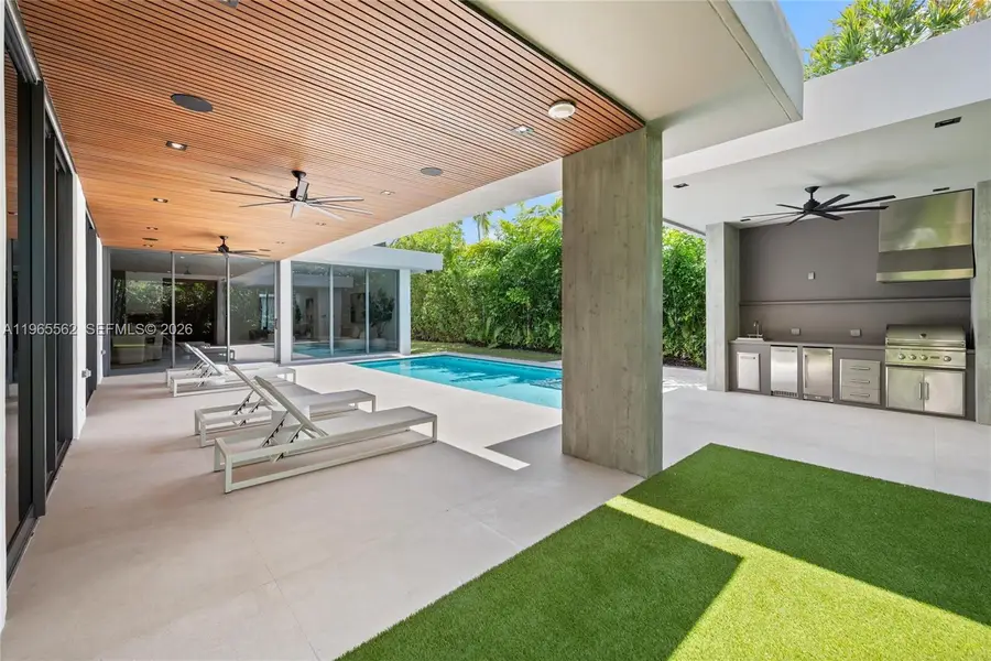 215 S Shore Dr, Miami, FL 33133 - #2