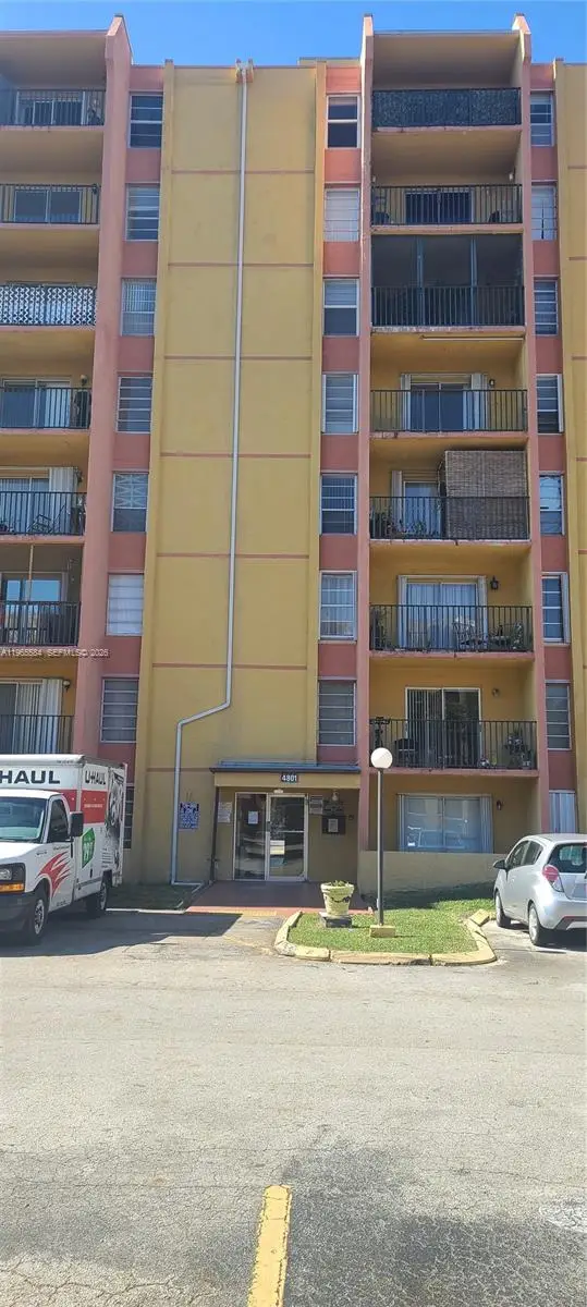 4801 NW 7 St #209-16, Miami, FL 33126