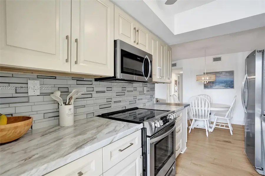 934 SE 9th Ave #17, Pompano Beach, FL 33060 - #2