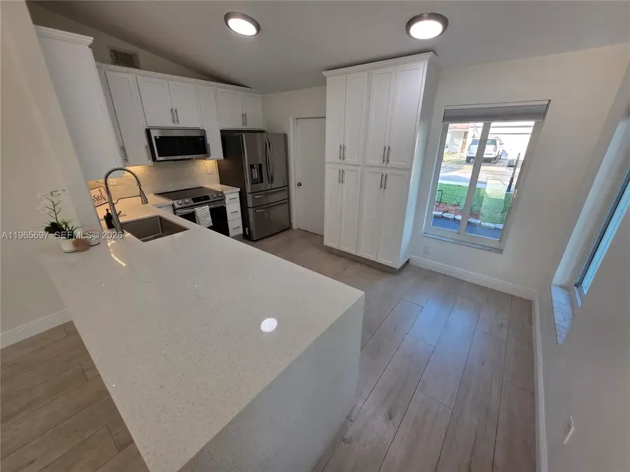 13950 Oaklawn Pl, Davie, FL 33325 - #2