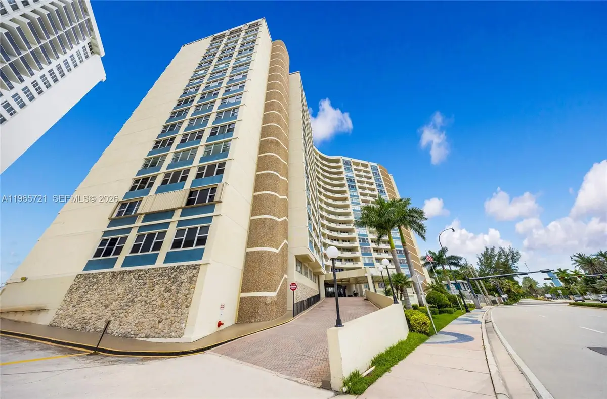 3180 S Ocean Dr #607, Hallandale Beach, FL 33009 - #1