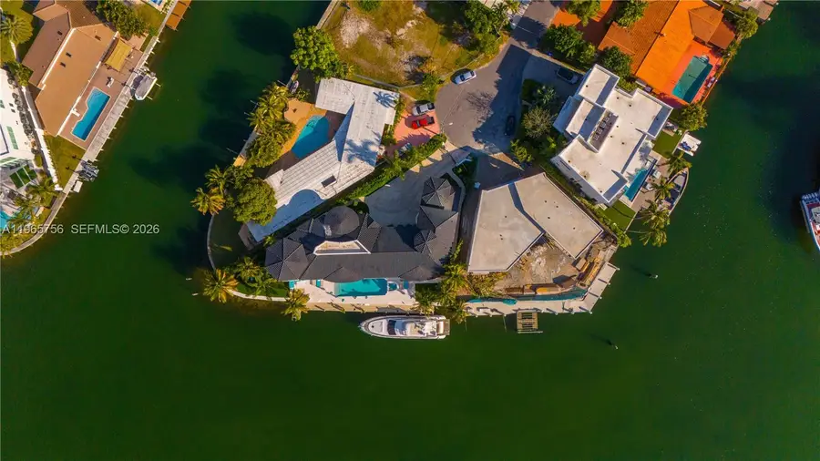 16479 NE 30th Ave, North Miami Beach, FL 33160 - #3