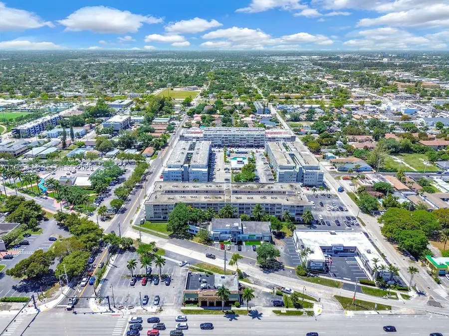 410 SE 2nd St #223, Hallandale Beach, FL 33009 - #3