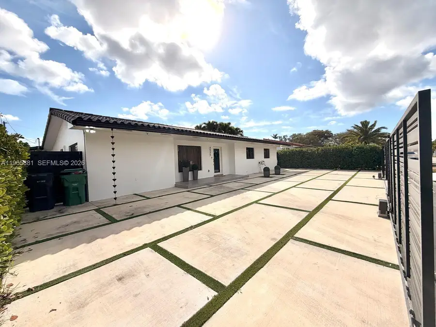 3521 SW 99th Ct, Miami, FL 33165 - #2